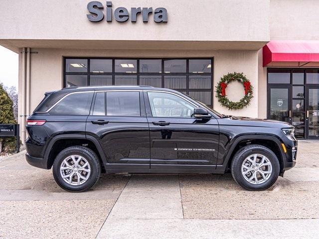 used 2023 Jeep Grand Cherokee car, priced at $36,469