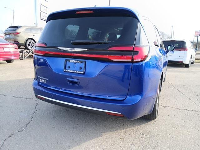 used 2021 Chrysler Pacifica car, priced at $28,649