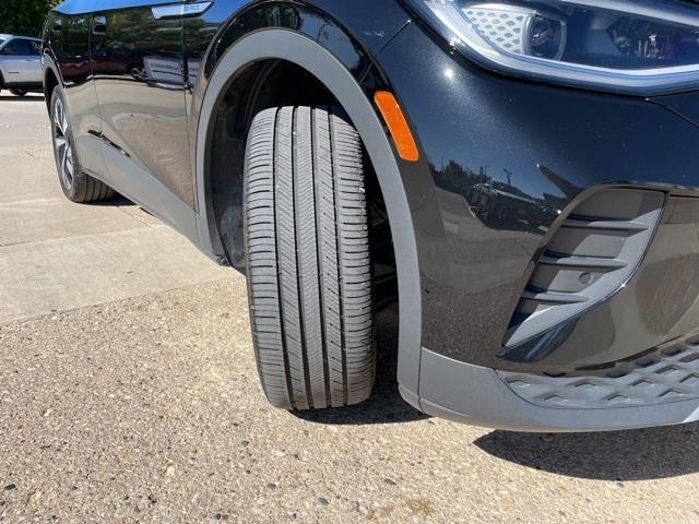 used 2022 Volkswagen ID.4 car, priced at $23,389