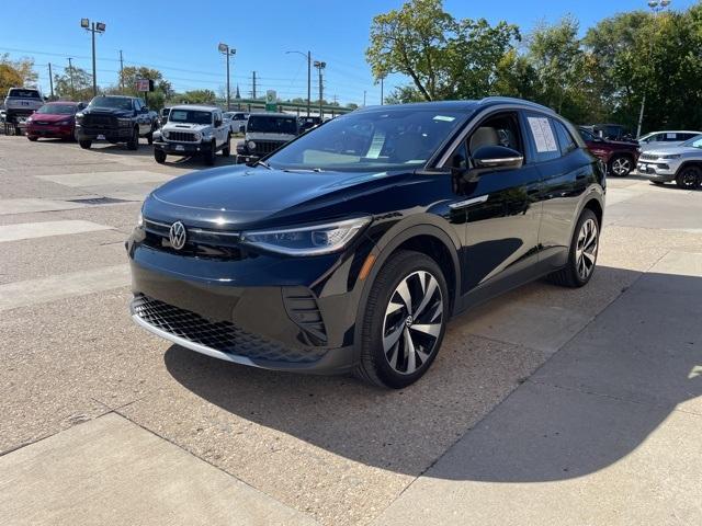 used 2022 Volkswagen ID.4 car, priced at $23,389