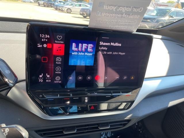 used 2022 Volkswagen ID.4 car, priced at $23,389