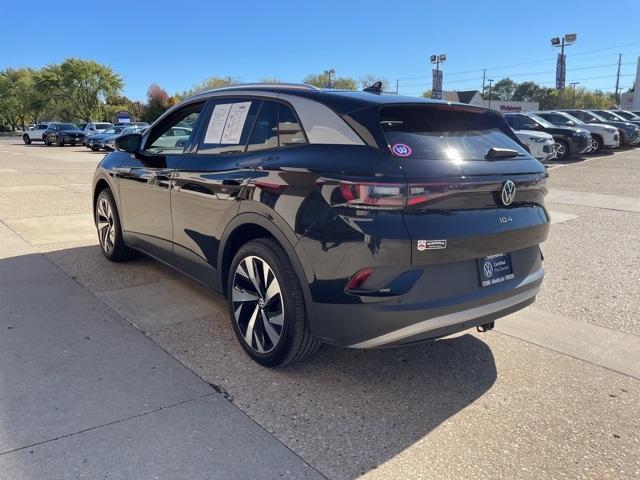 used 2022 Volkswagen ID.4 car, priced at $23,389