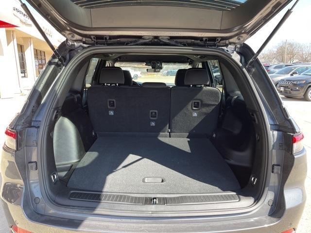 new 2025 Jeep Grand Cherokee car, priced at $39,925