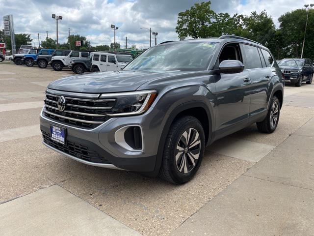 new 2024 Volkswagen Atlas car, priced at $37,828