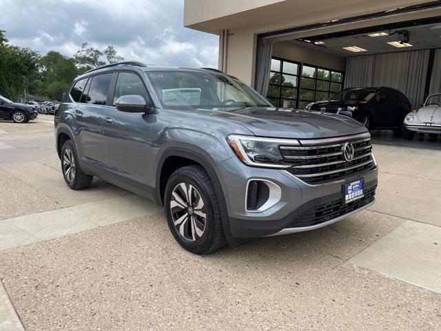 new 2024 Volkswagen Atlas car, priced at $37,828