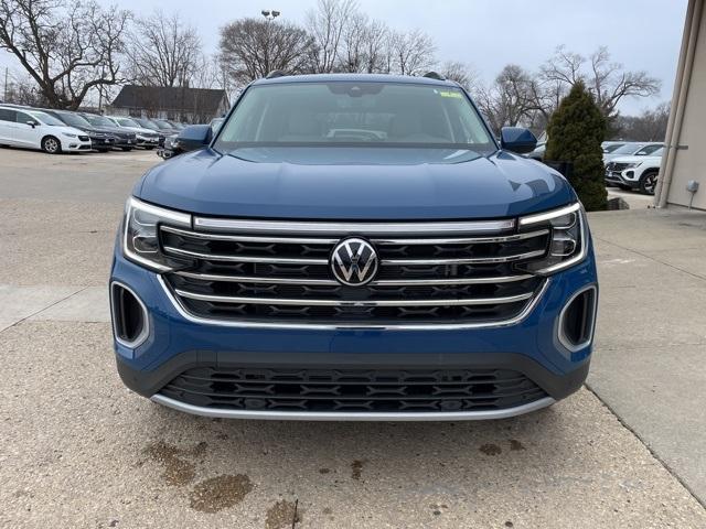 new 2025 Volkswagen Atlas car, priced at $47,260