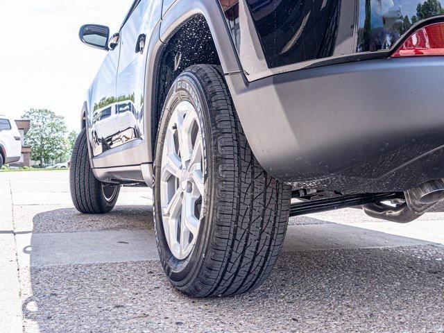 new 2024 Jeep Compass car, priced at $35,820