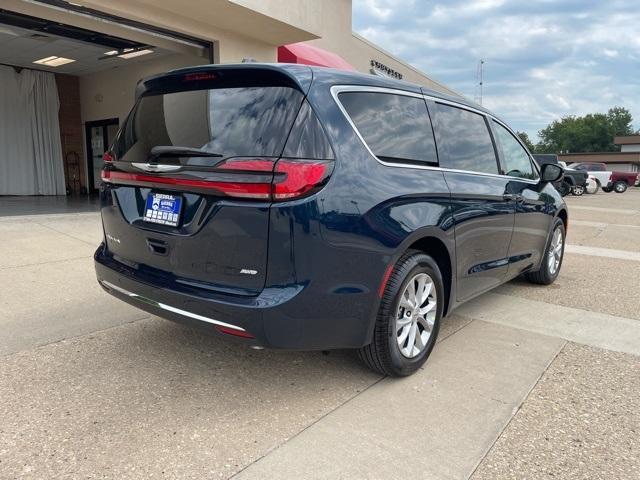 new 2024 Chrysler Pacifica car, priced at $41,990