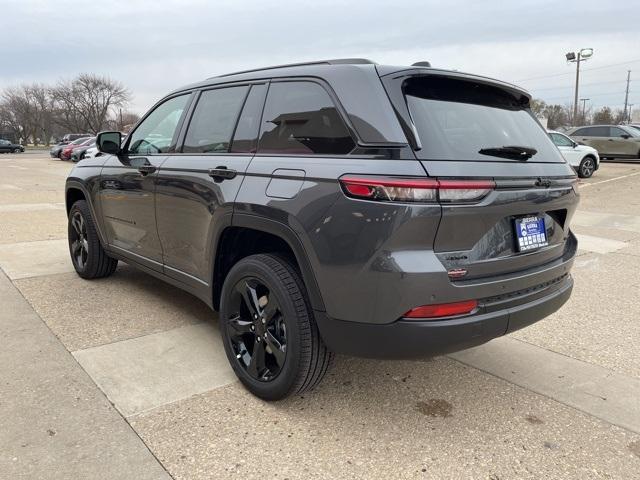 new 2025 Jeep Grand Cherokee car, priced at $50,535