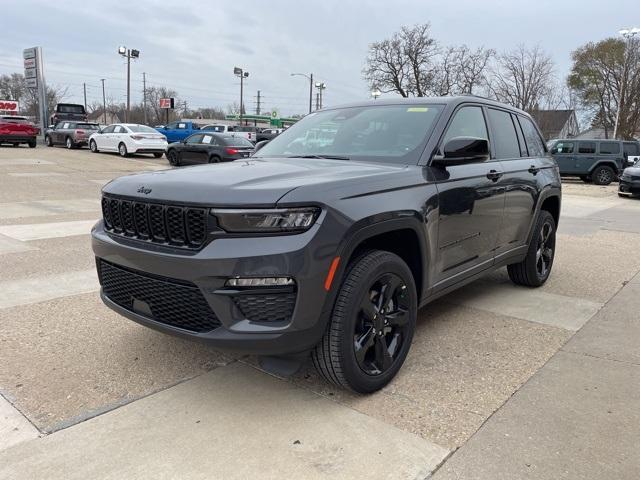 new 2025 Jeep Grand Cherokee car, priced at $50,535