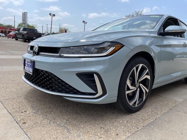 new 2025 Volkswagen Jetta car, priced at $30,620