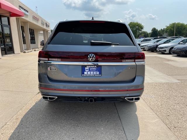 new 2024 Volkswagen Atlas car, priced at $50,354