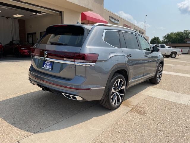 new 2024 Volkswagen Atlas car, priced at $50,354