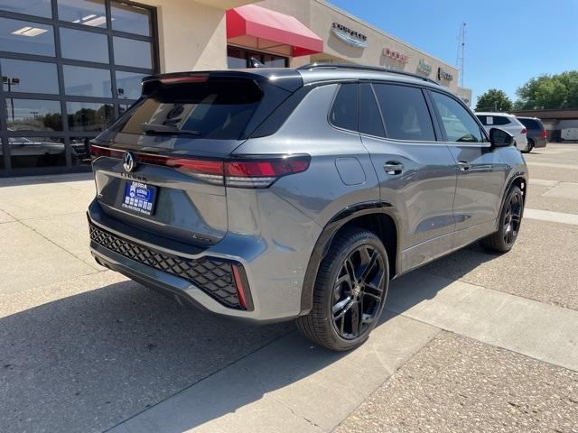 new 2025 Volkswagen Tiguan car, priced at $38,439