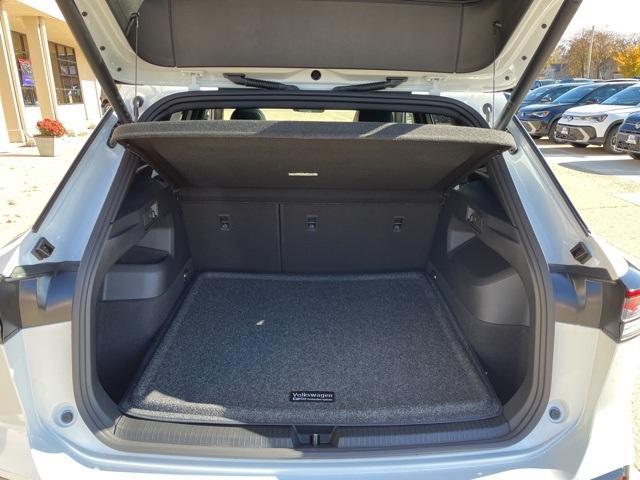 new 2026 Volkswagen Tiguan car, priced at $45,421