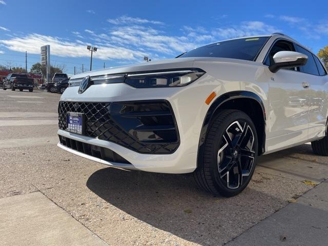 new 2026 Volkswagen Tiguan car, priced at $45,421