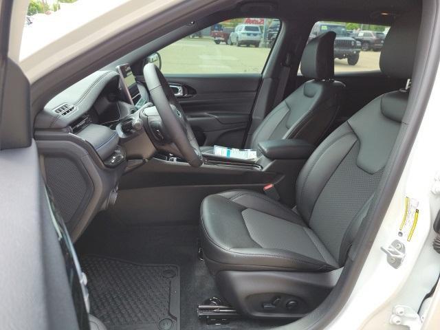 new 2025 Jeep Compass car, priced at $30,607