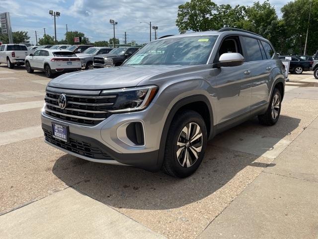 new 2024 Volkswagen Atlas car, priced at $38,153