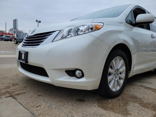 used 2015 Toyota Sienna car, priced at $18,789