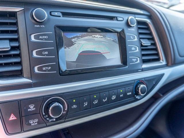 used 2019 Toyota Highlander car, priced at $18,949