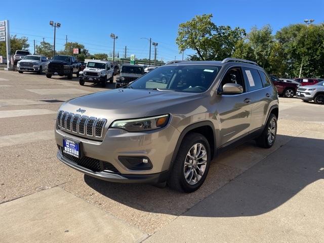 used 2020 Jeep Cherokee car, priced at $15,549