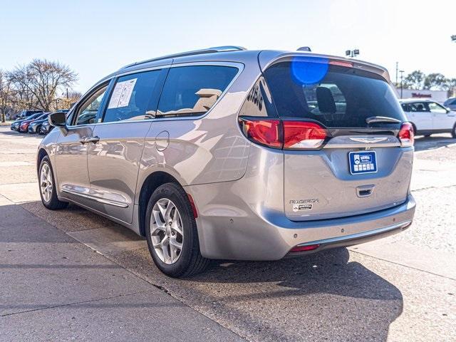 used 2017 Chrysler Pacifica car, priced at $14,989