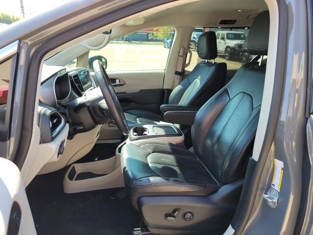 used 2022 Chrysler Pacifica car, priced at $28,769