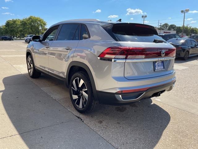 new 2024 Volkswagen Atlas Cross Sport car, priced at $46,611