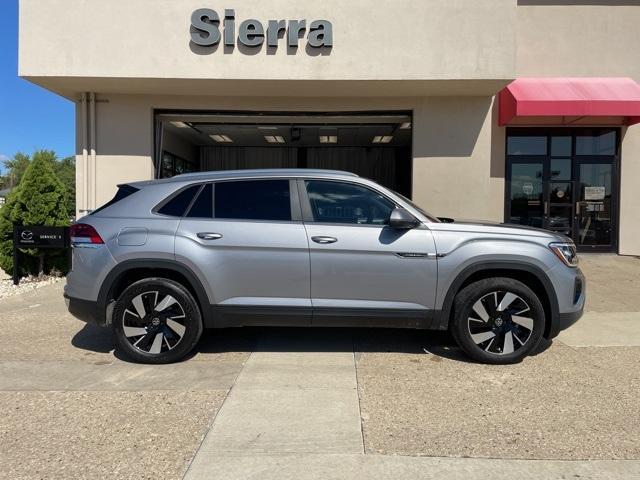 new 2024 Volkswagen Atlas Cross Sport car, priced at $46,611