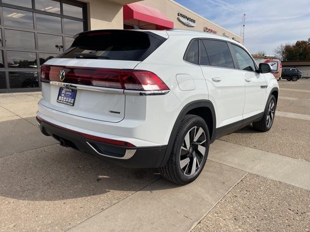 new 2025 Volkswagen Atlas Cross Sport car, priced at $43,816