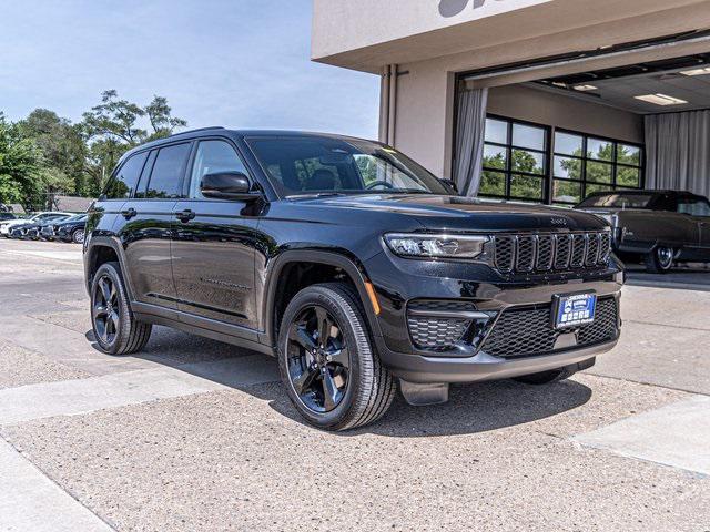 new 2024 Jeep Grand Cherokee car, priced at $46,175