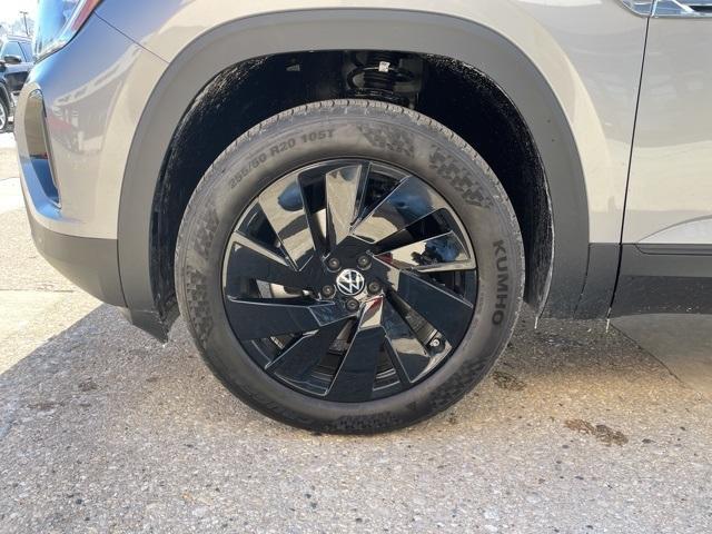 new 2025 Volkswagen Atlas Cross Sport car, priced at $44,141