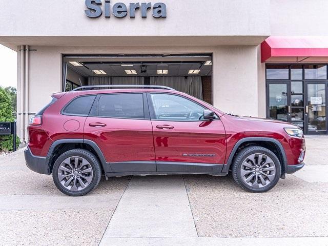 used 2021 Jeep Cherokee car, priced at $25,739