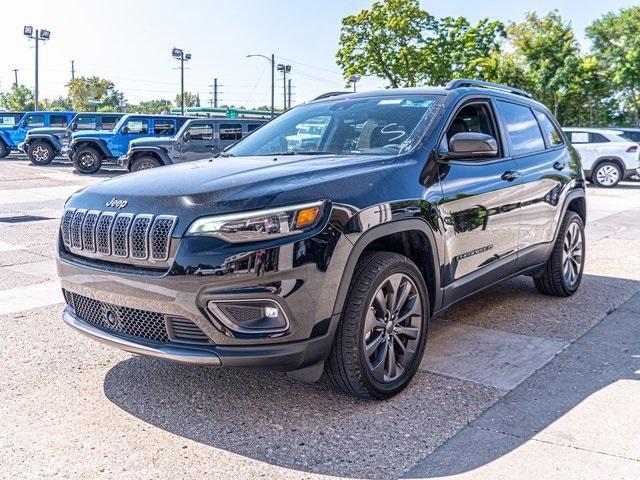 used 2021 Jeep Cherokee car, priced at $25,989