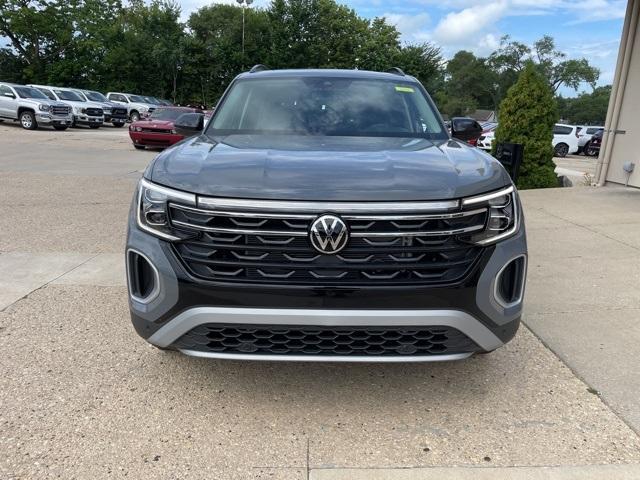 new 2025 Volkswagen Atlas car, priced at $43,589