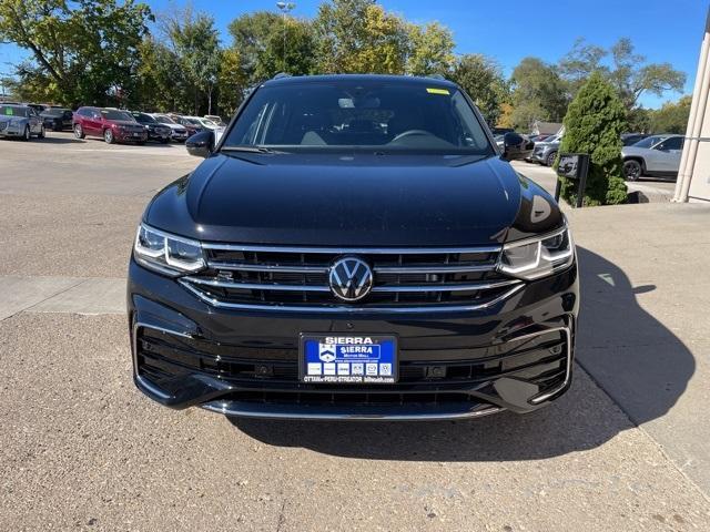 new 2024 Volkswagen Tiguan car, priced at $38,301