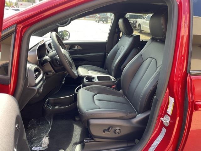 new 2026 Chrysler Pacifica car, priced at $43,541