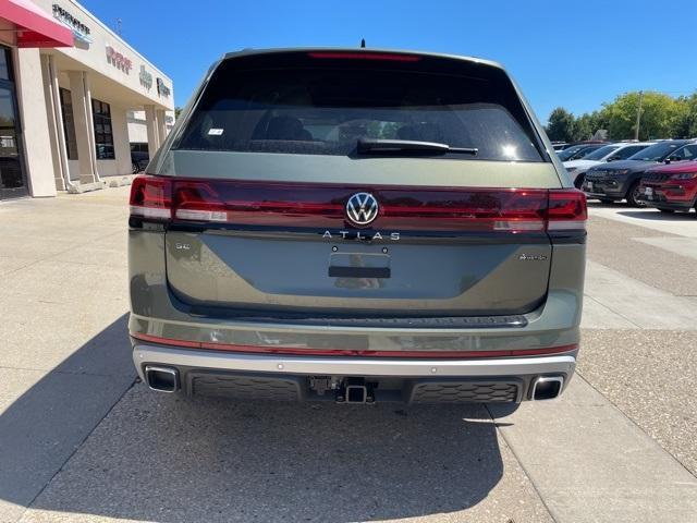 new 2024 Volkswagen Atlas car, priced at $45,016