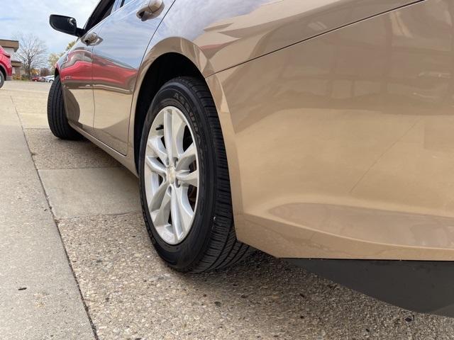 used 2018 Chevrolet Malibu car, priced at $17,719