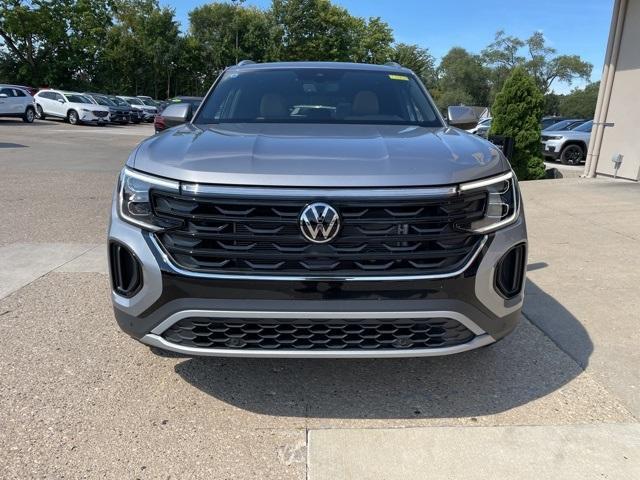 new 2024 Volkswagen Atlas Cross Sport car, priced at $42,790