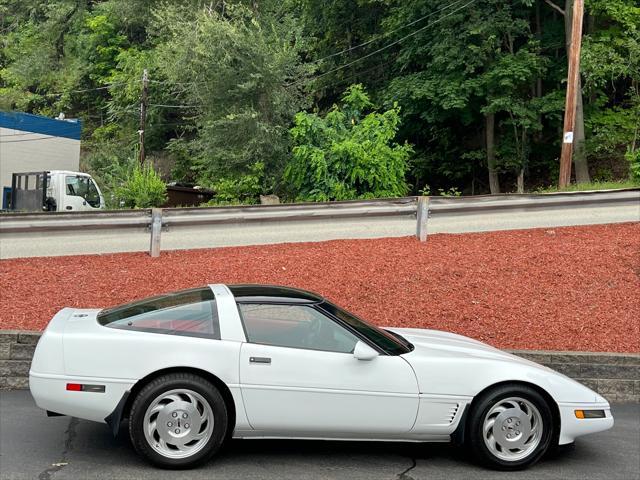 used 1996 Chevrolet Corvette car, priced at $14,900