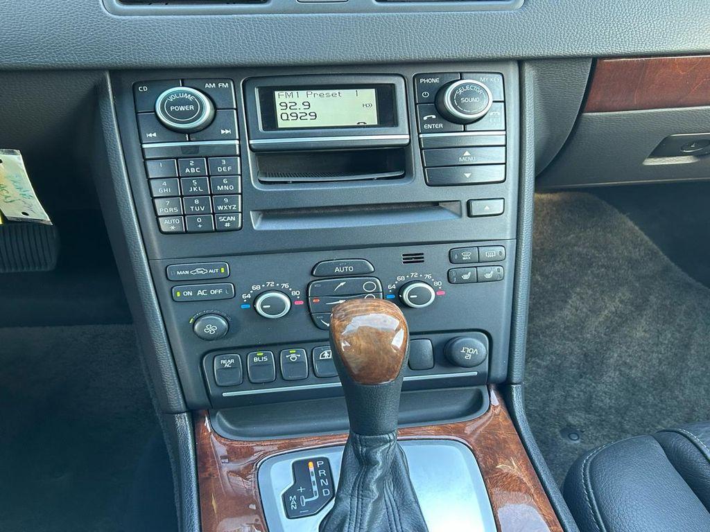 used 2014 Volvo XC90 car, priced at $12,900