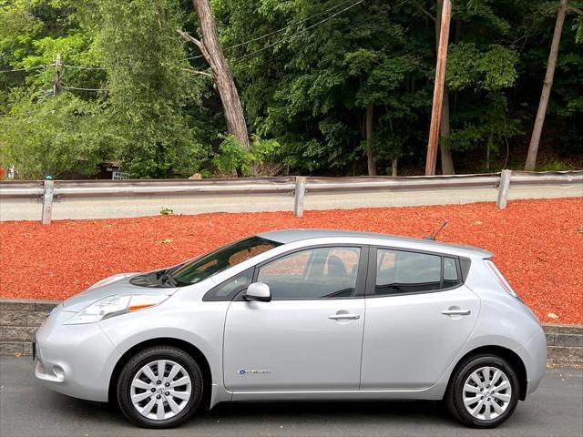 used 2013 Nissan Leaf car, priced at $5,900