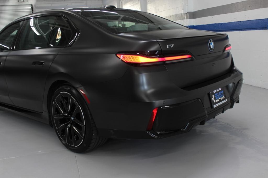 used 2023 BMW i7 car, priced at $88,998