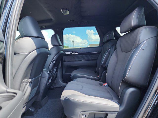 new 2025 Hyundai Palisade car, priced at $52,104