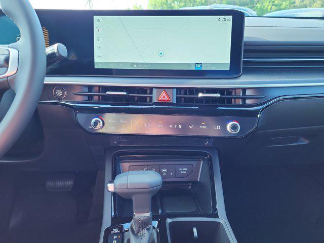 new 2025 Kia K5 car, priced at $27,519