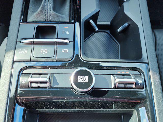 new 2025 Kia K5 car, priced at $27,519