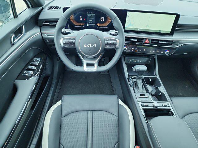 new 2025 Kia K5 car, priced at $27,994
