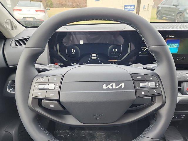 new 2025 Kia K4 car, priced at $25,320