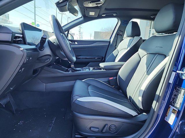 new 2025 Kia K5 car